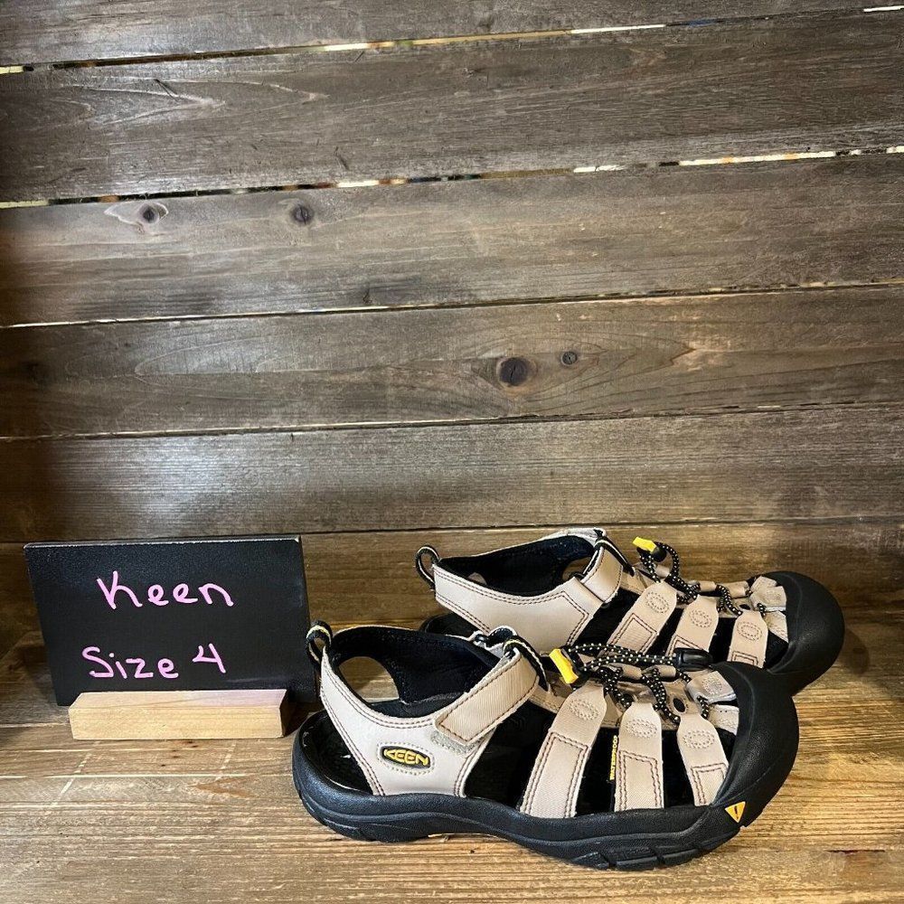 Kids Keen Newport H2 Beige Outdoor Hiking Comfort Water Shoes Sandals Size 4 Y